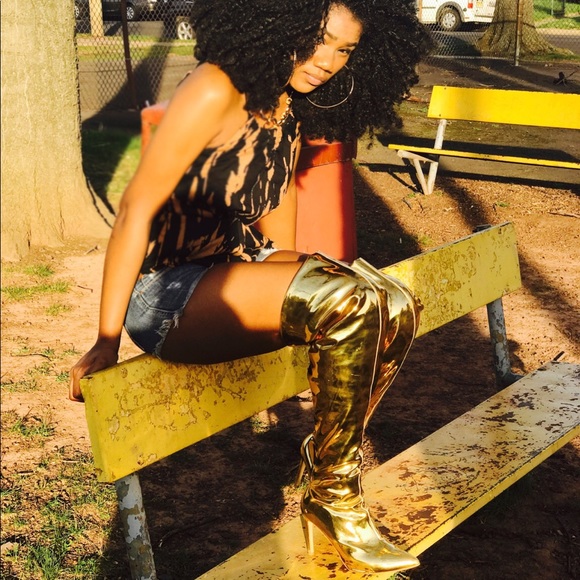 Meet your Posher, Jackie Bleu - Picture 8 of 8